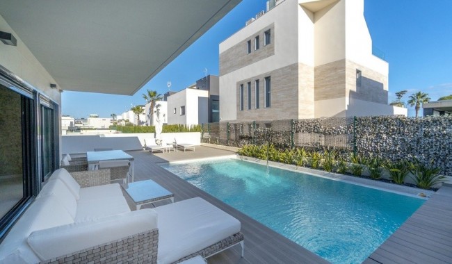 Resale - Villa - Orihuela Costa - Agua Marina