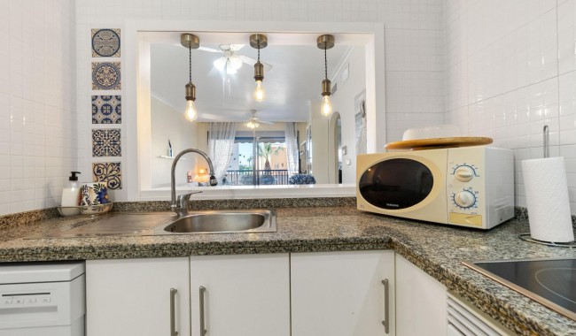 Resale - Apartment - Orihuela Costa - Dehesa de Campoamor