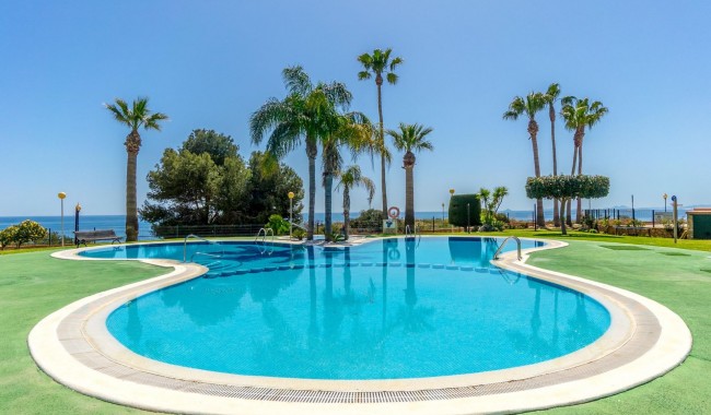 Resale - Apartment - Orihuela Costa - Dehesa de Campoamor