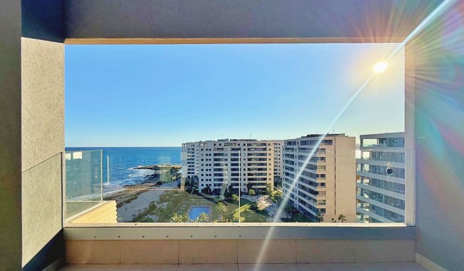 Resale - Apartment - Torrevieja - Punta Prima