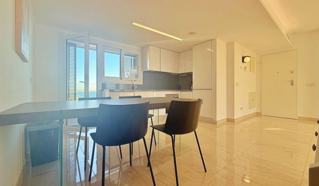 Resale - Apartment - Torrevieja - Punta Prima