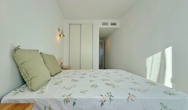 Resale - Apartment - Torrevieja - Punta Prima