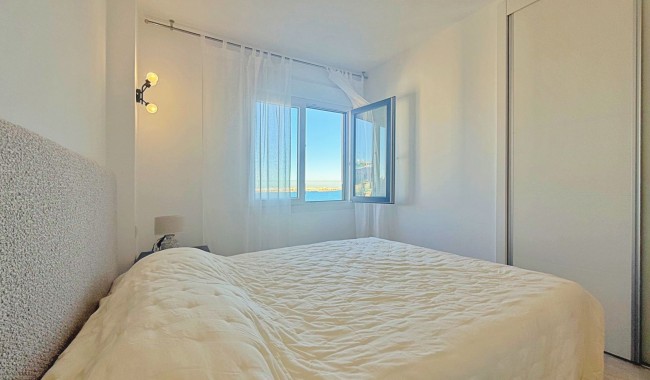 Resale - Apartment - Torrevieja - Punta Prima