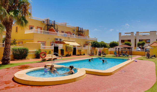 Resale - Villa - Orihuela - La Zenia