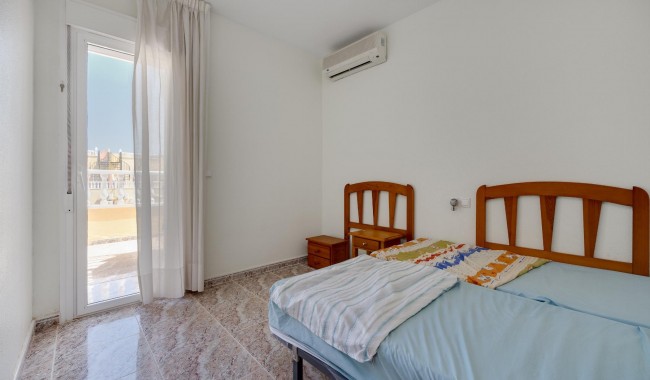 Resale - Villa - Orihuela - La Zenia