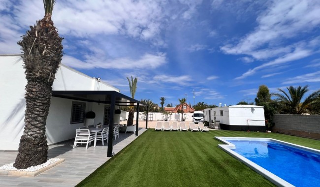 Resale - Finca - Elche Pedanías - La Marina
