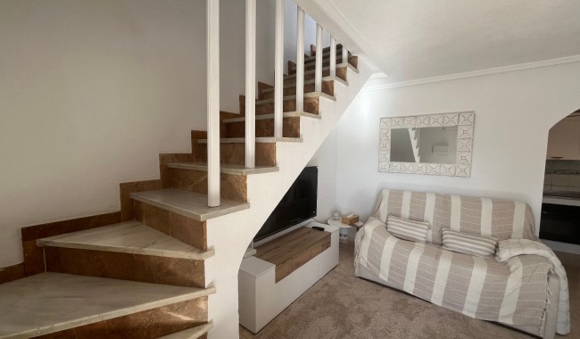 Brukt - Quatro hus - Punta Prima - Serena