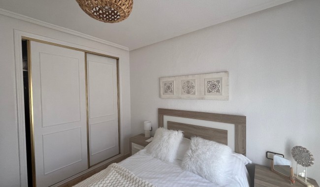 Brukt - Quatro hus - Punta Prima - Serena