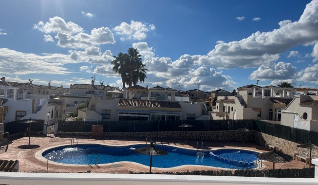 Brukt - Quatro hus - Punta Prima - Serena