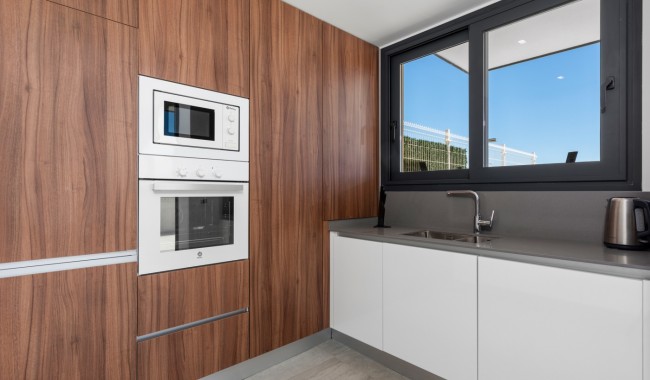 Brukt - Vertikaldelt - San Miguel de Salinas - Costa Blanca South