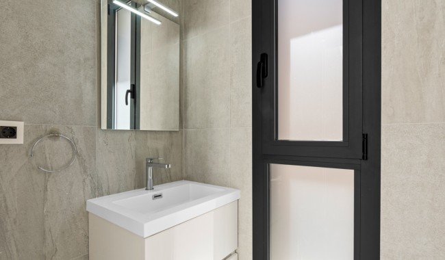 Brukt - Vertikaldelt - San Miguel de Salinas - Costa Blanca South