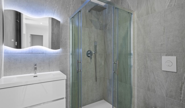 Brukt - Vertikaldelt - San Miguel de Salinas - Costa Blanca South