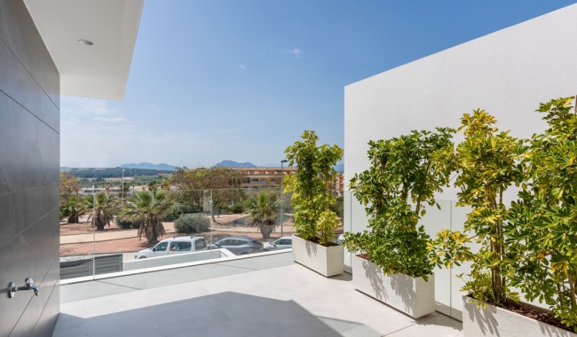 Nybyggnation - Vertikalt delad - Benijófar