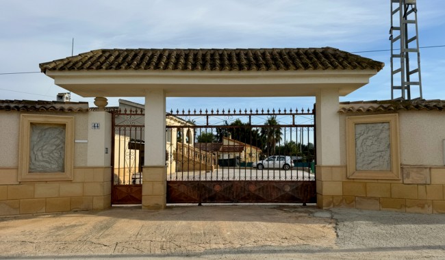 Brukt - Finca - Catral