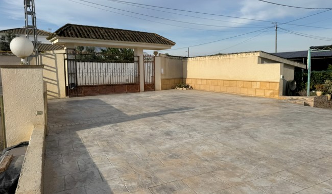 Brukt - Finca - Catral