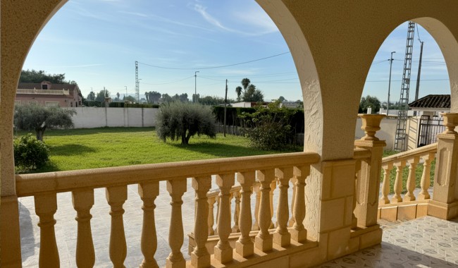 Brukt - Finca - Catral