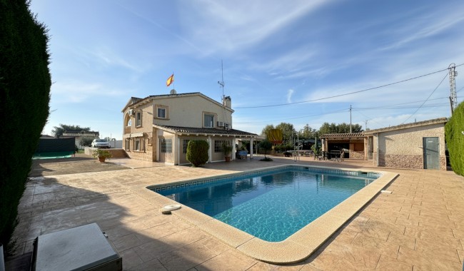 Brukt - Finca - Catral