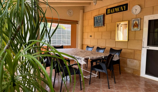 Brukt - Finca - Catral