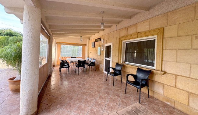 Brukt - Finca - Catral