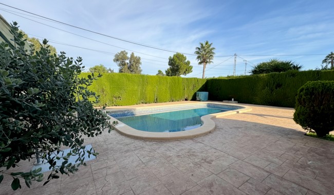 Brukt - Finca - Catral