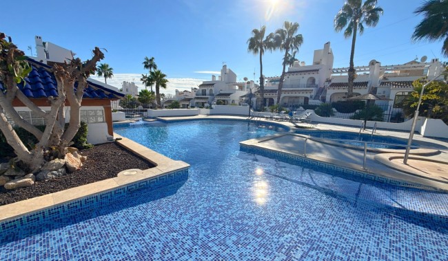 Segunda mano - Adosado - Orihuela - Villamartin