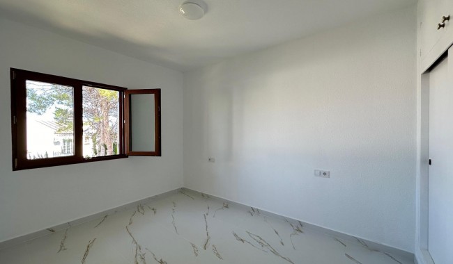 Segunda mano - Apartamento - Orihuela - Villamartín