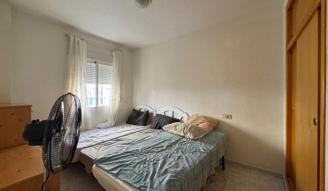 Sprzedaż - Apartament - Torrevieja - Torrevieja C