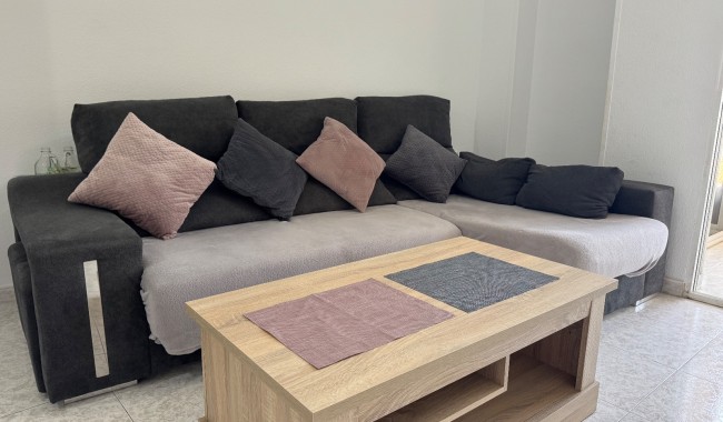 Sprzedaż - Apartament - Torrevieja - Torrevieja C