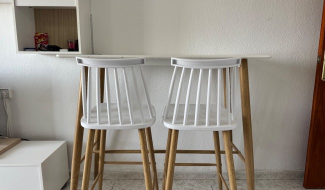 Sprzedaż - Apartament - Torrevieja - Torrevieja C