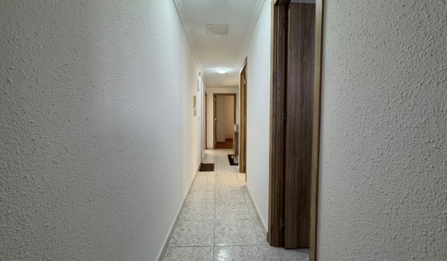 Sprzedaż - Apartament - Torrevieja - Torrevieja C