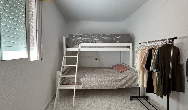 Sprzedaż - Apartament - Torrevieja - Torrevieja C