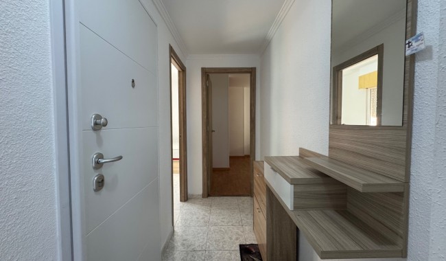 Sprzedaż - Apartament - Torrevieja - Torrevieja C