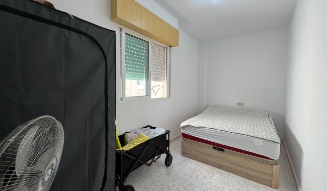Sprzedaż - Apartament - Torrevieja - Torrevieja C