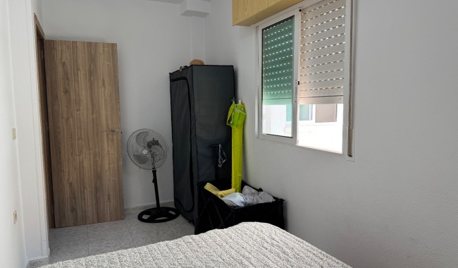 Sprzedaż - Apartament - Torrevieja - Torrevieja C