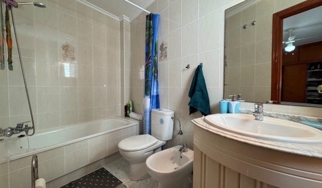 Sprzedaż - Apartament - Torrevieja - Torrevieja C