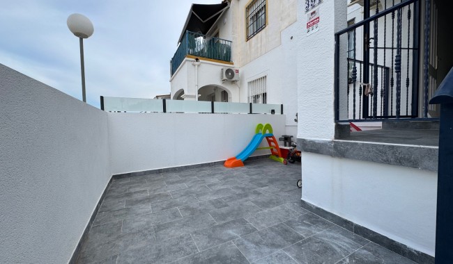 Resale - Townhouse - Orihuela - Playa Flamenca
