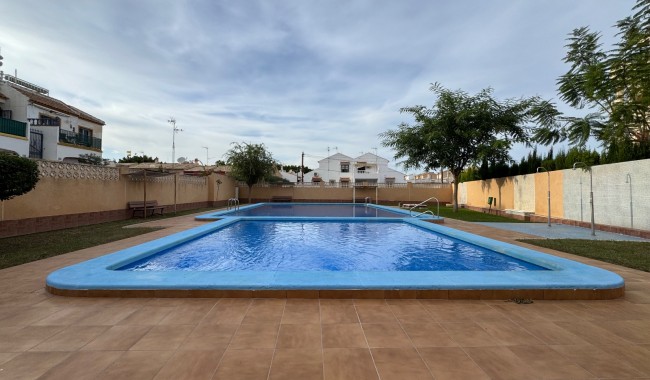 Resale - Townhouse - Orihuela - Playa Flamenca