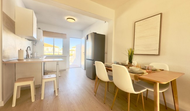 Sprzedaż - Apartament - Orihuela costa - La Regia
