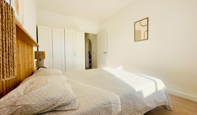 Sprzedaż - Apartament - Orihuela costa - La Regia