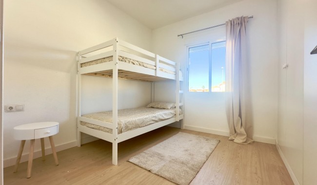 Sprzedaż - Apartament - Orihuela costa - La Regia