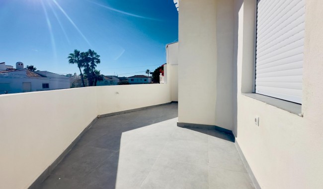 Sprzedaż - Apartament - Orihuela costa - La Regia