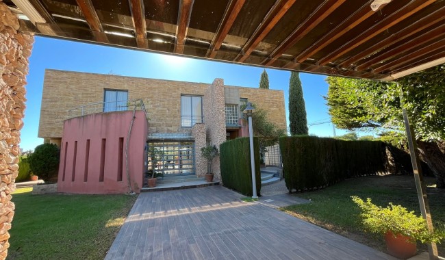 Resale - Villa - Orihuela Costa - Dehesa de Campoamor