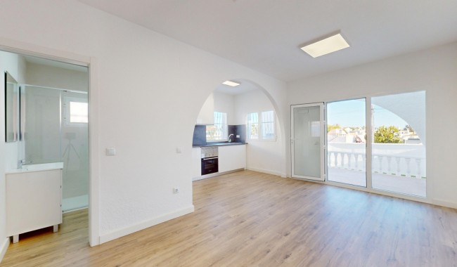 Sprzedaż - Kamienica - San Miguel de Salinas - Villamartin