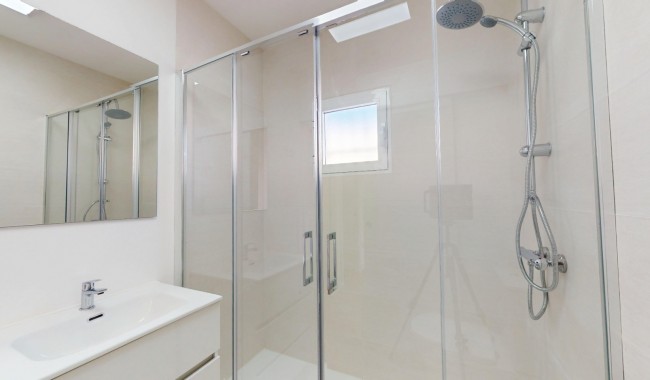 Sprzedaż - Kamienica - San Miguel de Salinas - Villamartin