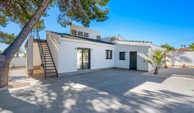 Sprzedaż - Willa - Ciudad Quesada