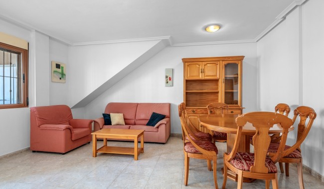 Begagnad - Radhus - Daya Vieja