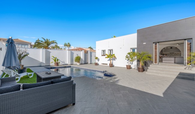 Sprzedaż - Willa - Ciudad Quesada