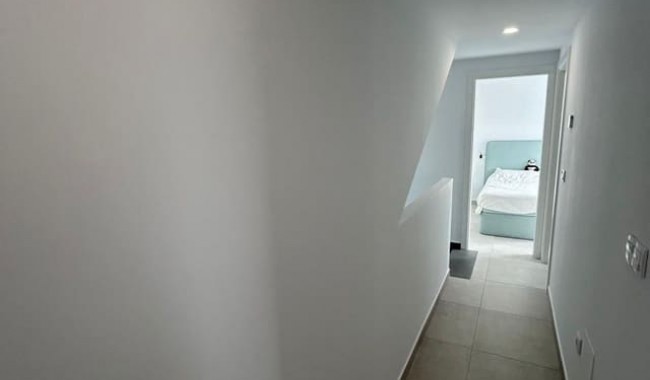 Brukt - Vertikaldelt - Santiago de la Ribera