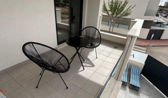 Brukt - Vertikaldelt - Santiago de la Ribera