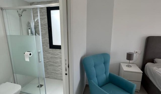 Brukt - Vertikaldelt - Santiago de la Ribera